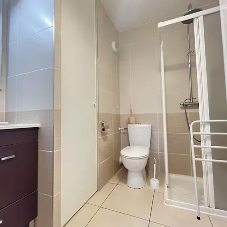 2 Chambres, Balcon, Parking A - Fr-1-474-273 Arcachon