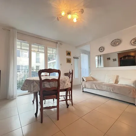 2 Chambres, Balcon, Parking A - Fr-1-474-273