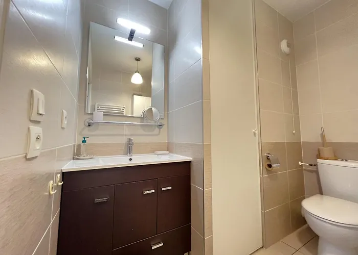 2 Chambres, Balcon, Parking A - Fr-1-474-273 *